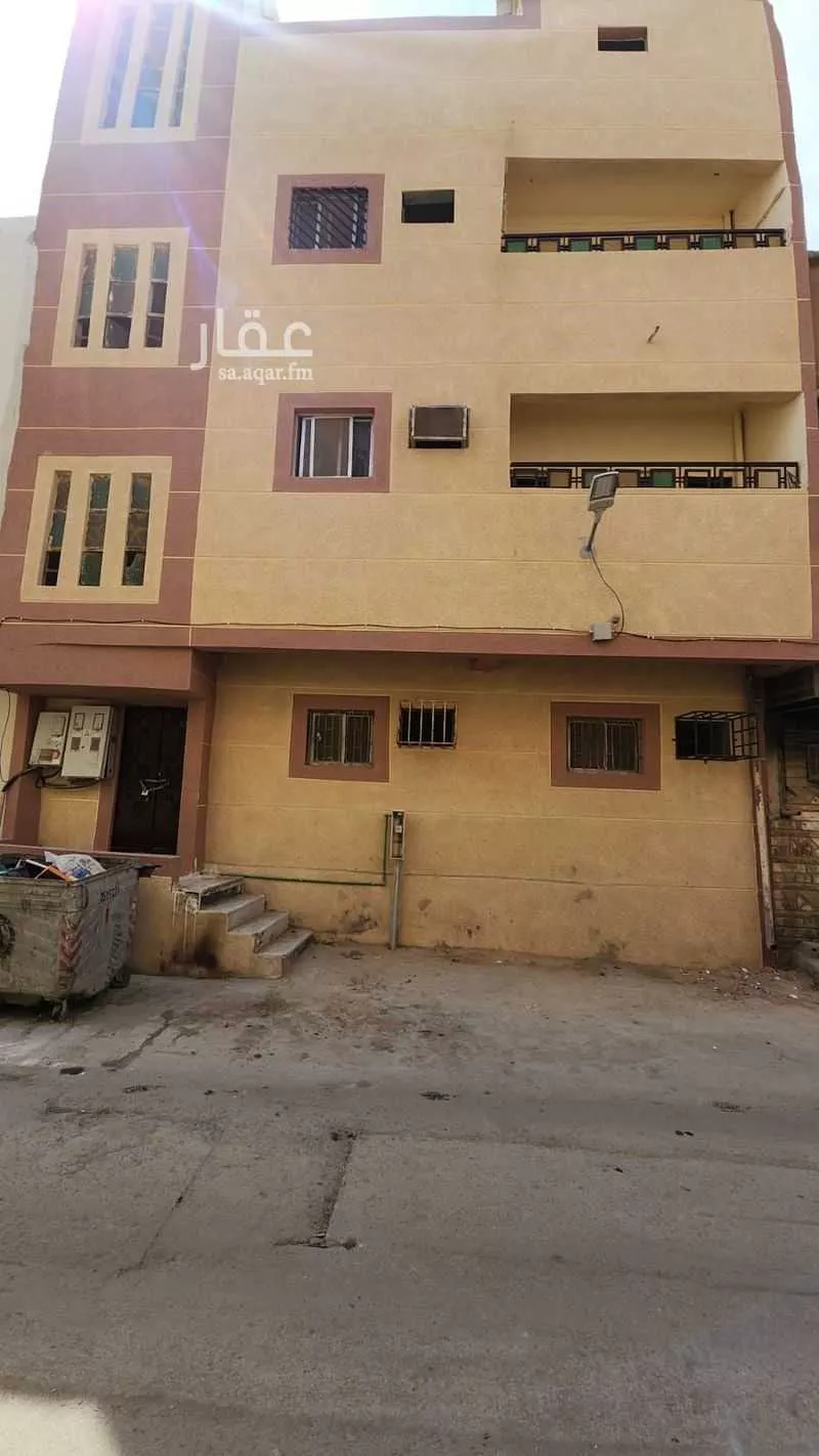 عمارة للبيع في شارع ابن عبدالشكور ، حي منفوحة الجديدة ، الرياض ، منطقة الرياض 1 صورة