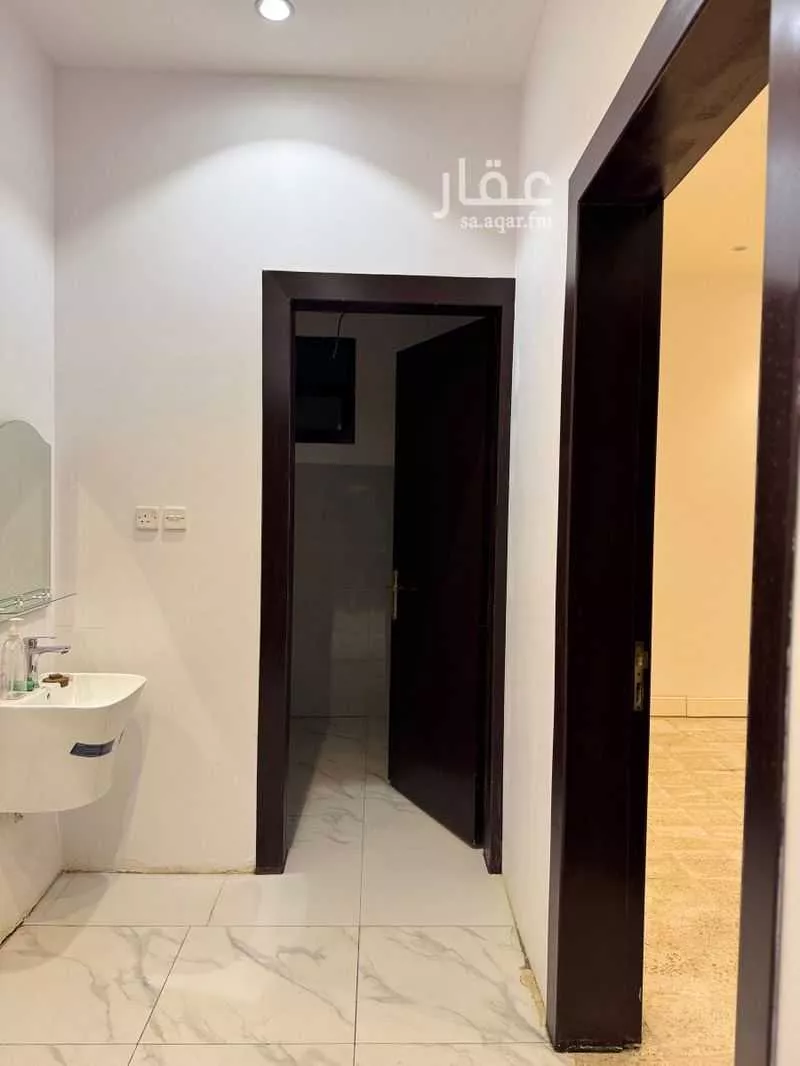 دور للإيجار في شارع إبراهيم بن عبدالله الميرغني ، حي المعيزلة ، الرياض ، منطقة الرياض 1 صورة