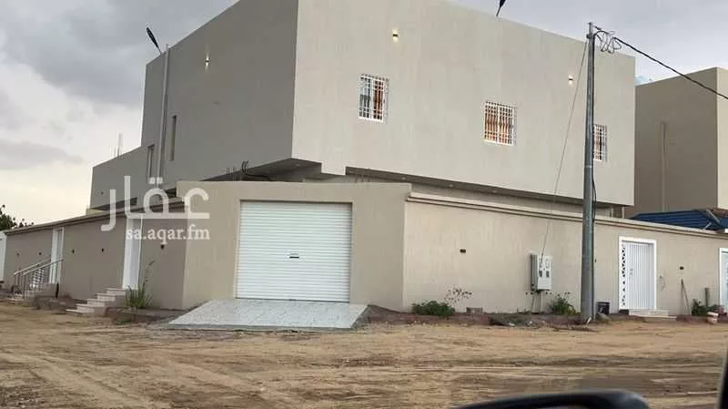 فيلا للبيع في شارع منصور بن زاذان ، حي ج30 ، الطائف ، الطائف 1 صورة