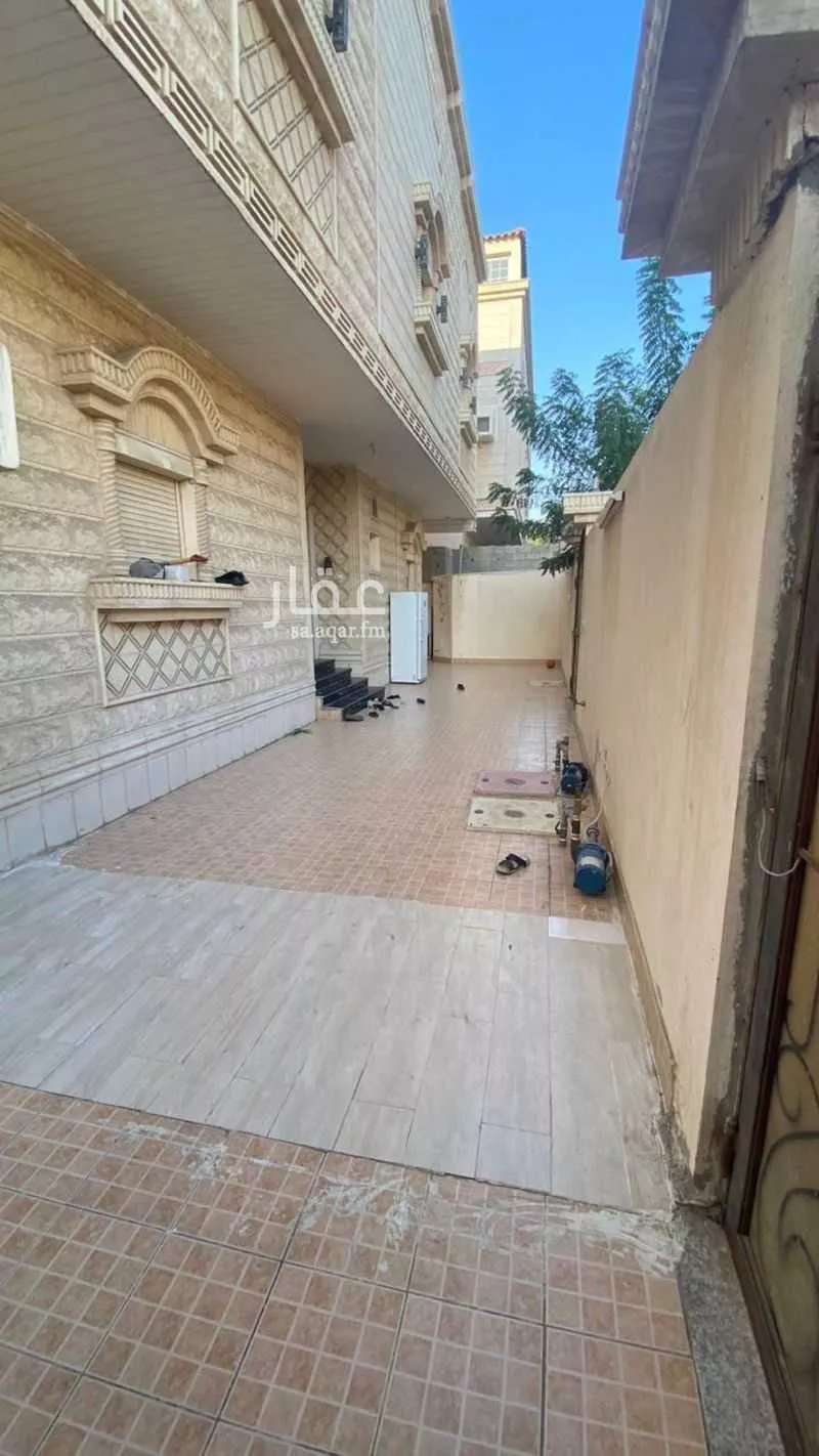 فيلا للبيع في شارع احمد بن راجح, حي الأجاويد, مدينة جدة, منطقة مكة المكرمة 1 صورة