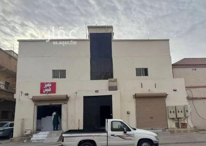 عمارة للبيع في شارع 6662301, حي السلام, مدينة الخرج, منطقة الرياض 1 صورة