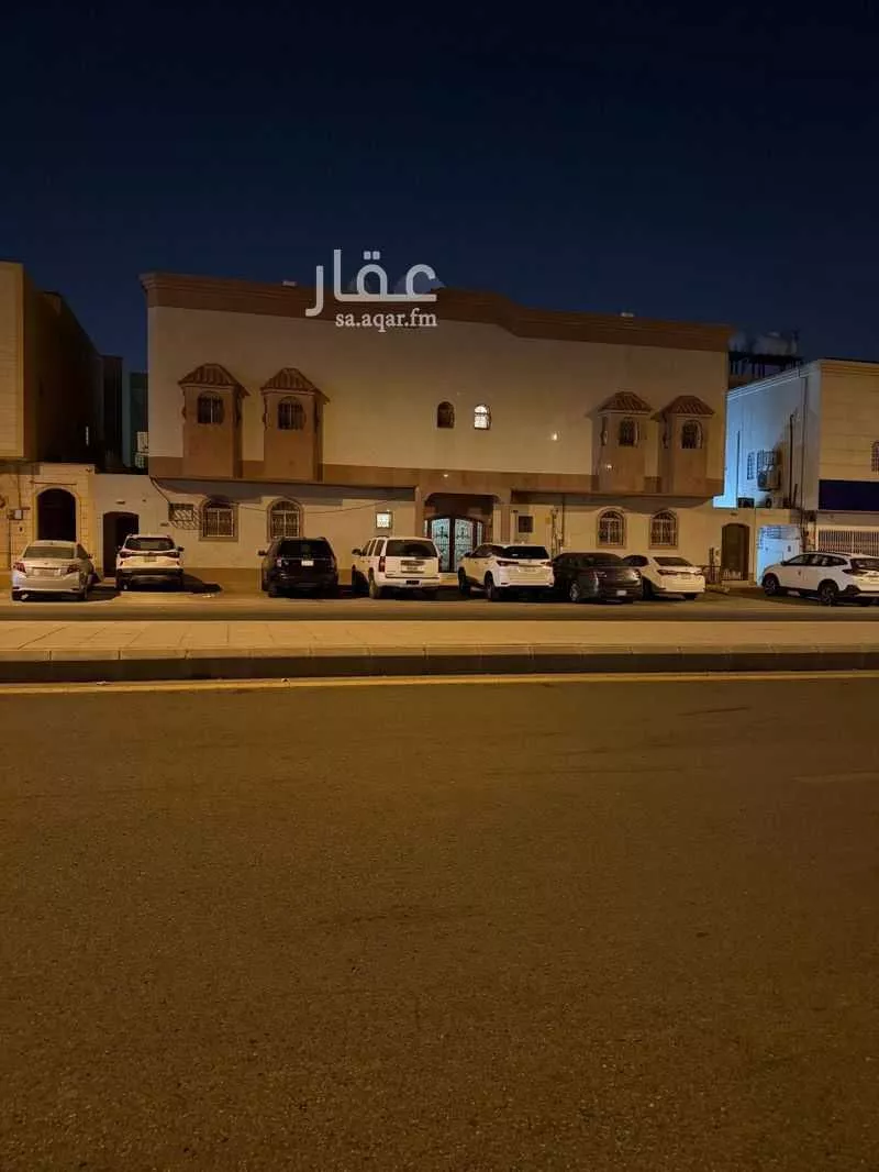 عمارة للبيع في شارع ابن خزيمة الأنصاري, حي غرناطة, مدينة الرياض, منطقة الرياض 1 صورة