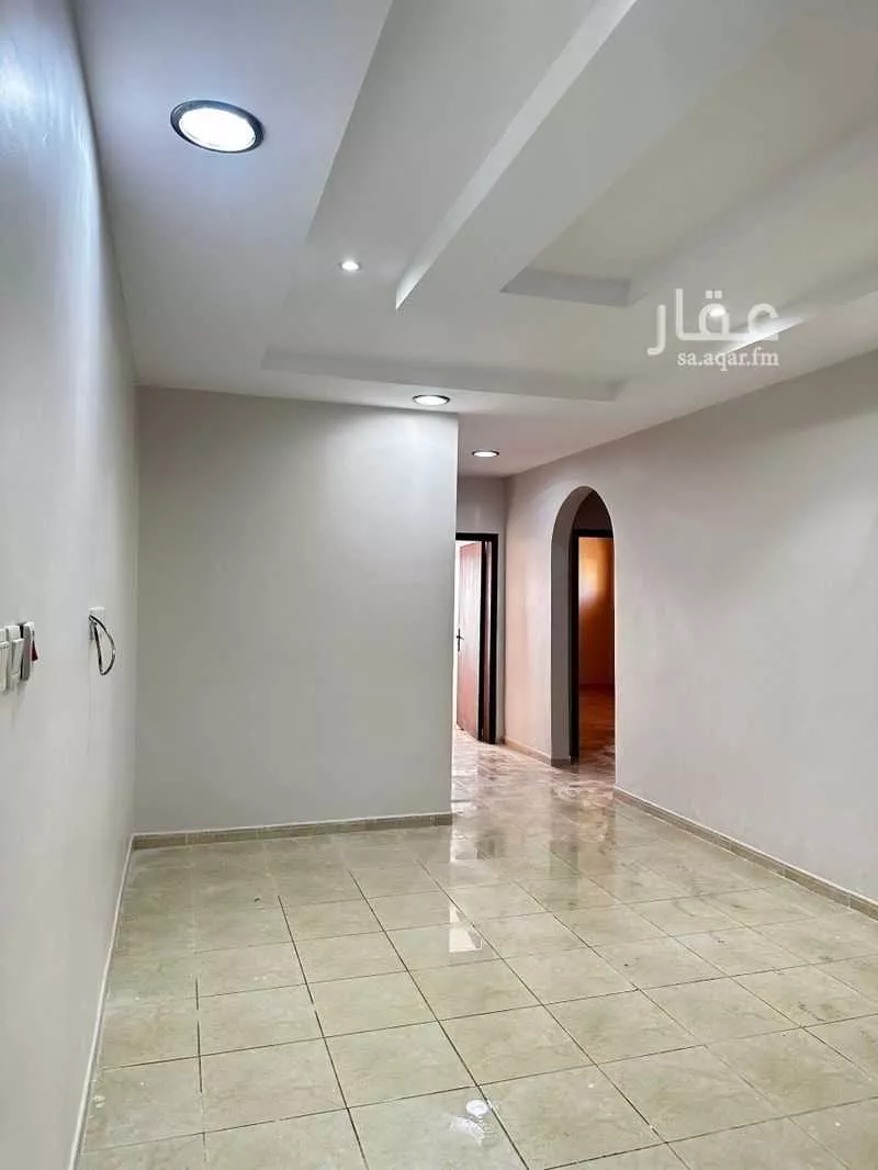 عمارة للإيجار في شارع معاذ العقيلي, حي الفلاح, مدينة جدة, منطقة مكة المكرمة 1 صورة