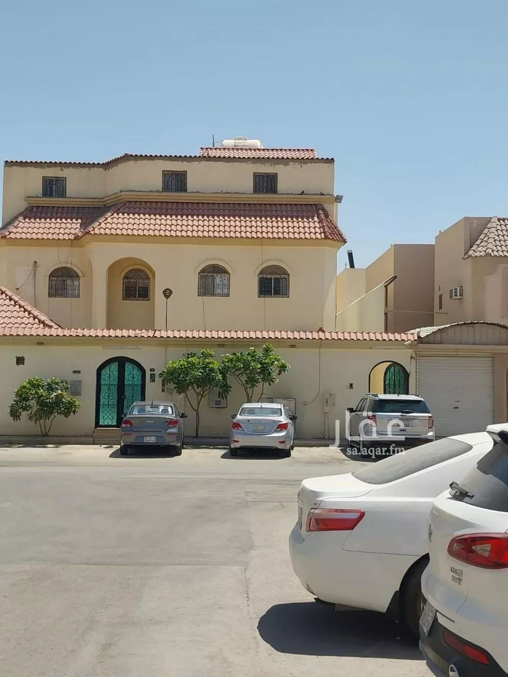 فيلا للبيع في شارع العطف, حي إشبيلية, مدينة الرياض, منطقة الرياض 1 صورة