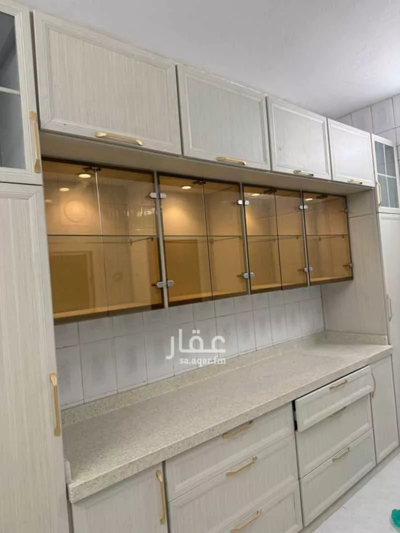 شقة للإيجار في شارع ابن الجابي المسروري, حي البركة, مدينة المدينه المنوره, منطقة المدينة المنورة 1 صورة