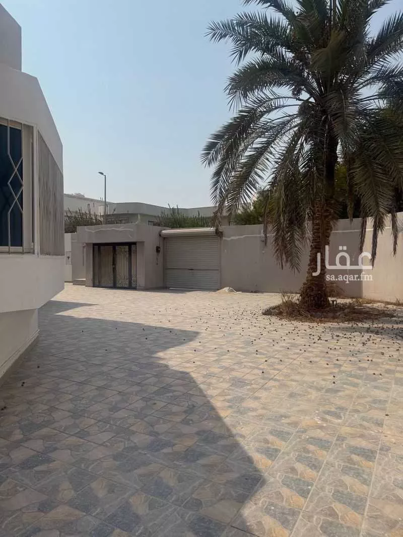 فيلا للبيع في حي الحزام الذهبي, مدينة الخبر, المنطقة الشرقية 1 صورة