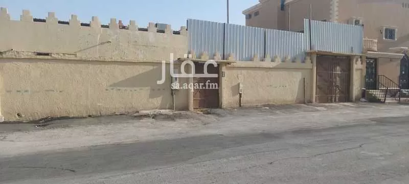 بيت للبيع في شارع أبي محمد بن حيدرة ، حي الحائر ، الرياض ، منطقة الرياض 1 صورة