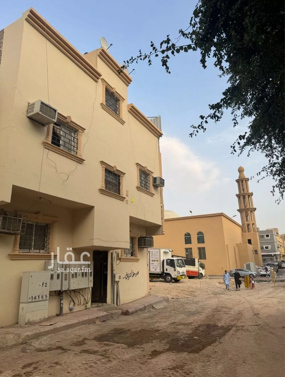 عمارة للبيع في شارع الحارث الظفري, حي منفوحة الجديدة, مدينة الرياض, منطقة الرياض 1 صورة