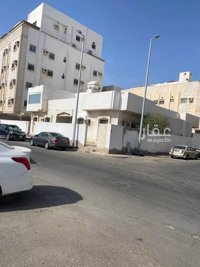 عمارة للبيع في شارع غيلان بن عمرو ، حي النزهة ، جدة ، جدة 1 صورة