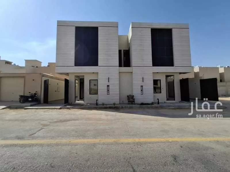 فيلا للبيع في شارع ابن المهاجر, حي المهدية, مدينة الرياض, منطقة الرياض 1 صورة