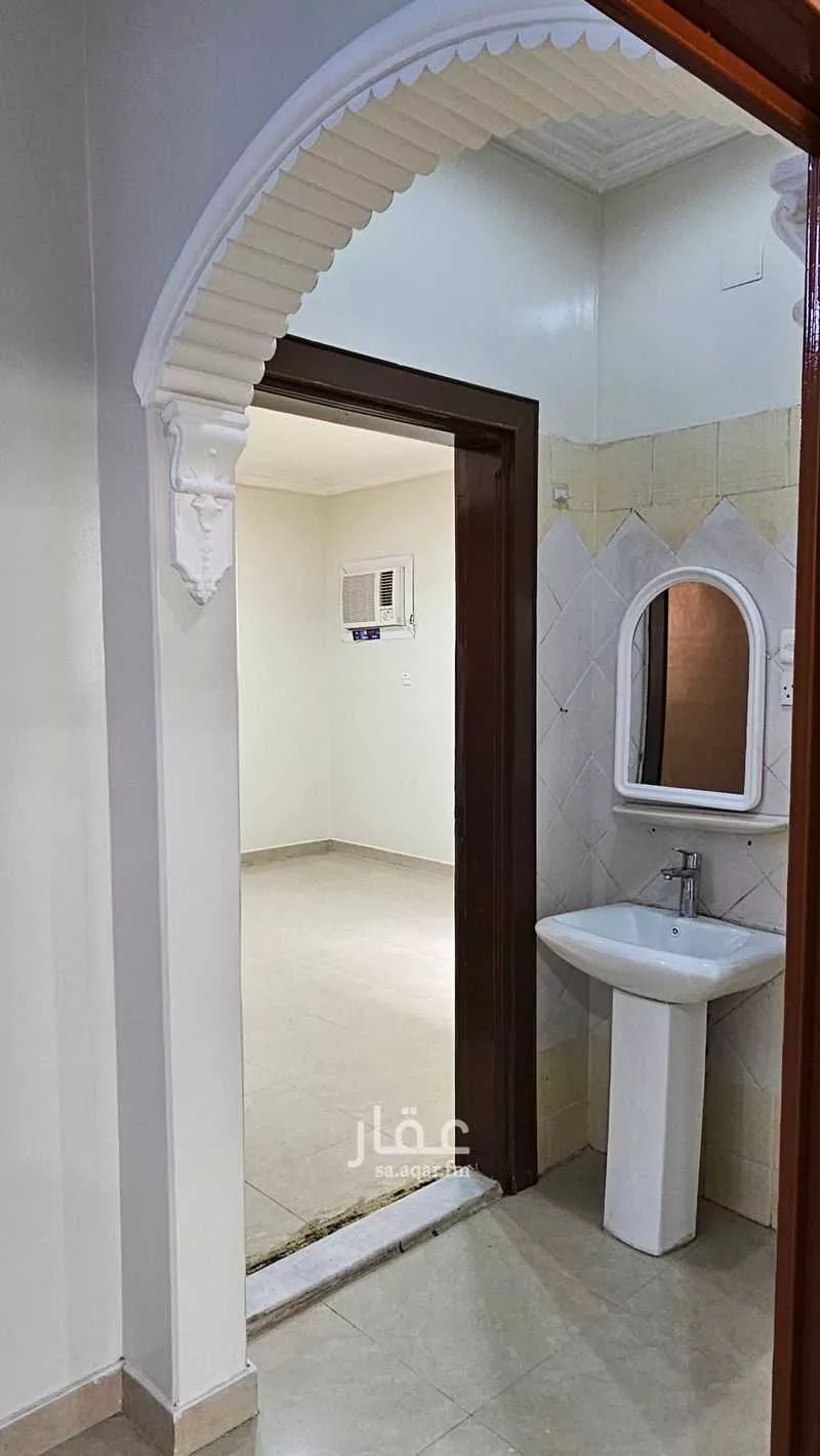 شقة للإيجار في شارع العزيزية الفرعي, حي العزيزية, مدينة الرياض, منطقة الرياض 1 صورة