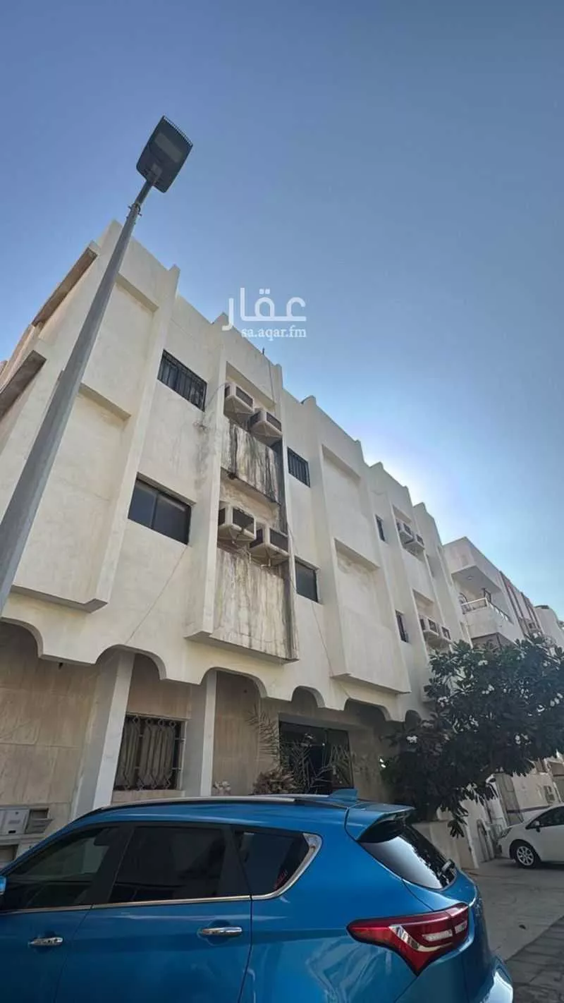 عمارة للبيع في شارع حسن يحيى, حي العزيزية, مدينة جدة, منطقة مكة المكرمة 1 صورة