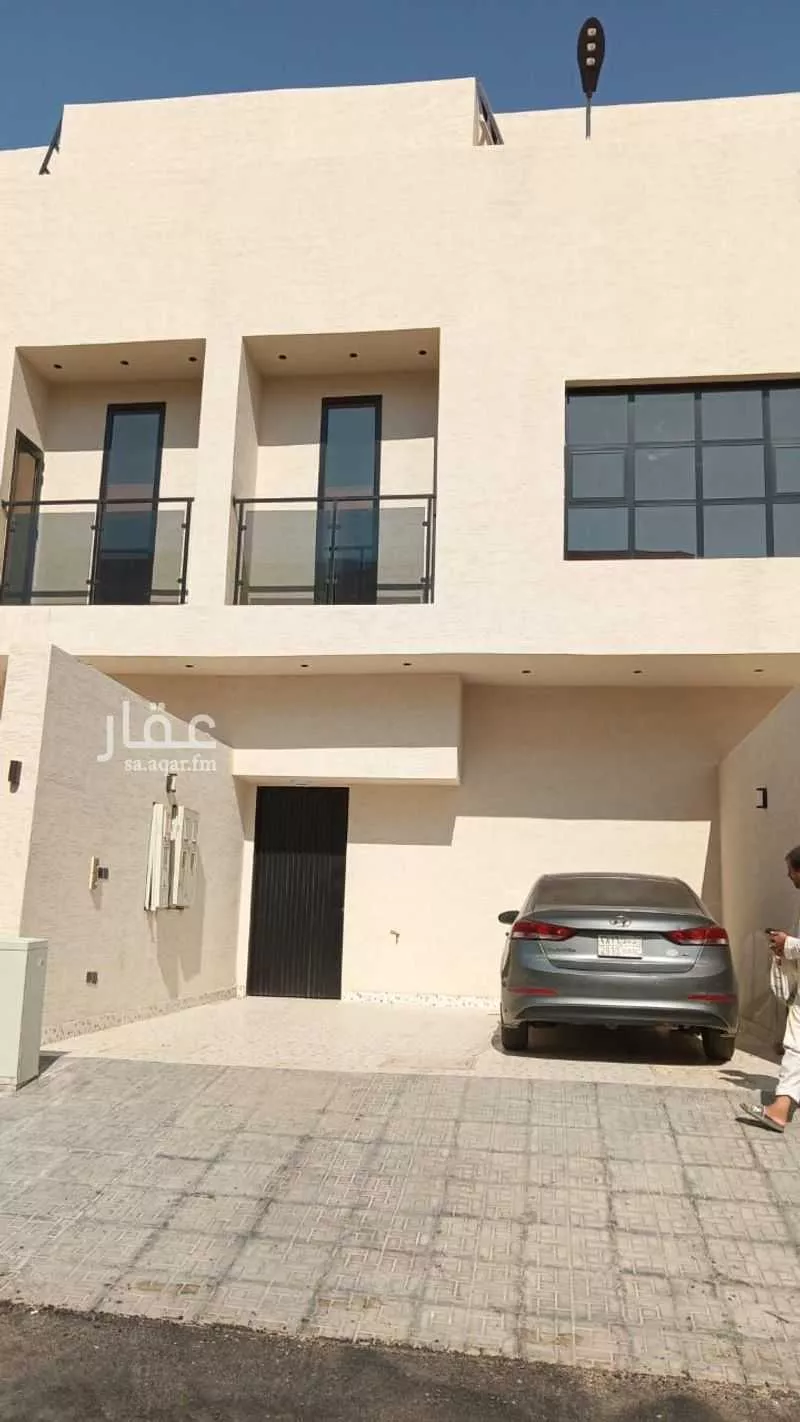 دور للبيع في شارع القاضي أبي يعلى, حي طويق, مدينة الرياض, منطقة الرياض 1 صورة