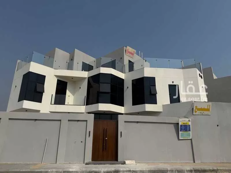 فيلا للبيع في شارع شجاع بن معالي, حي الشاطئ الشرقي, مدينة الدمام, المنطقة الشرقية 1 صورة