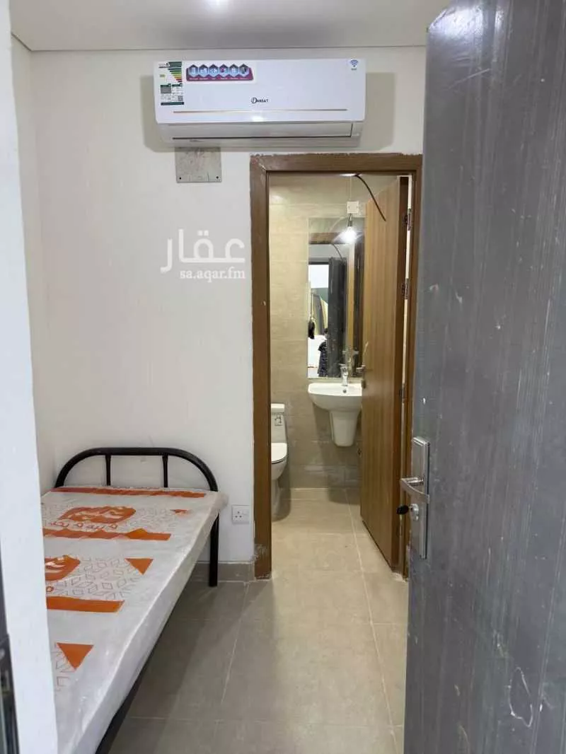 غرفة للإيجار في شارع إسحاق بن منصور ، حي مطار الملك خالد الدولي ، الرياض ، منطقة الرياض 1 صورة