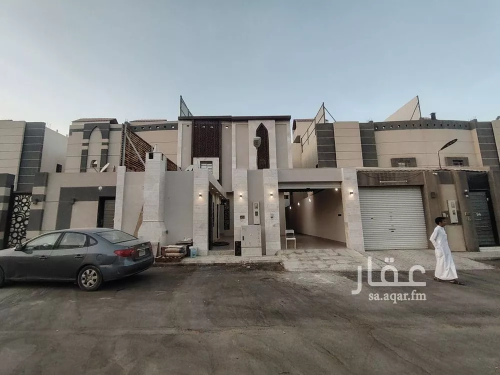 فيلا للبيع في شارع نجم الدين, حي طويق, مدينة الرياض, منطقة الرياض 1 صورة
