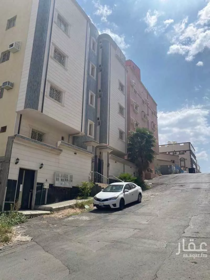 عمارة للبيع في شارع عبدالله ابن الربيع, حي المثناه, مدينة امارة منطقة مكة المكرمة - الطائف, منطقة مكة المكرمة 1 صورة