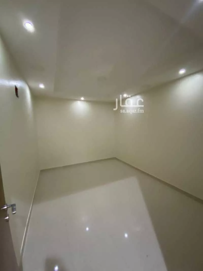 شقة للإيجار في شارع تبراك ، حي ظهرة لبن ، الرياض ، منطقة الرياض 1 صورة