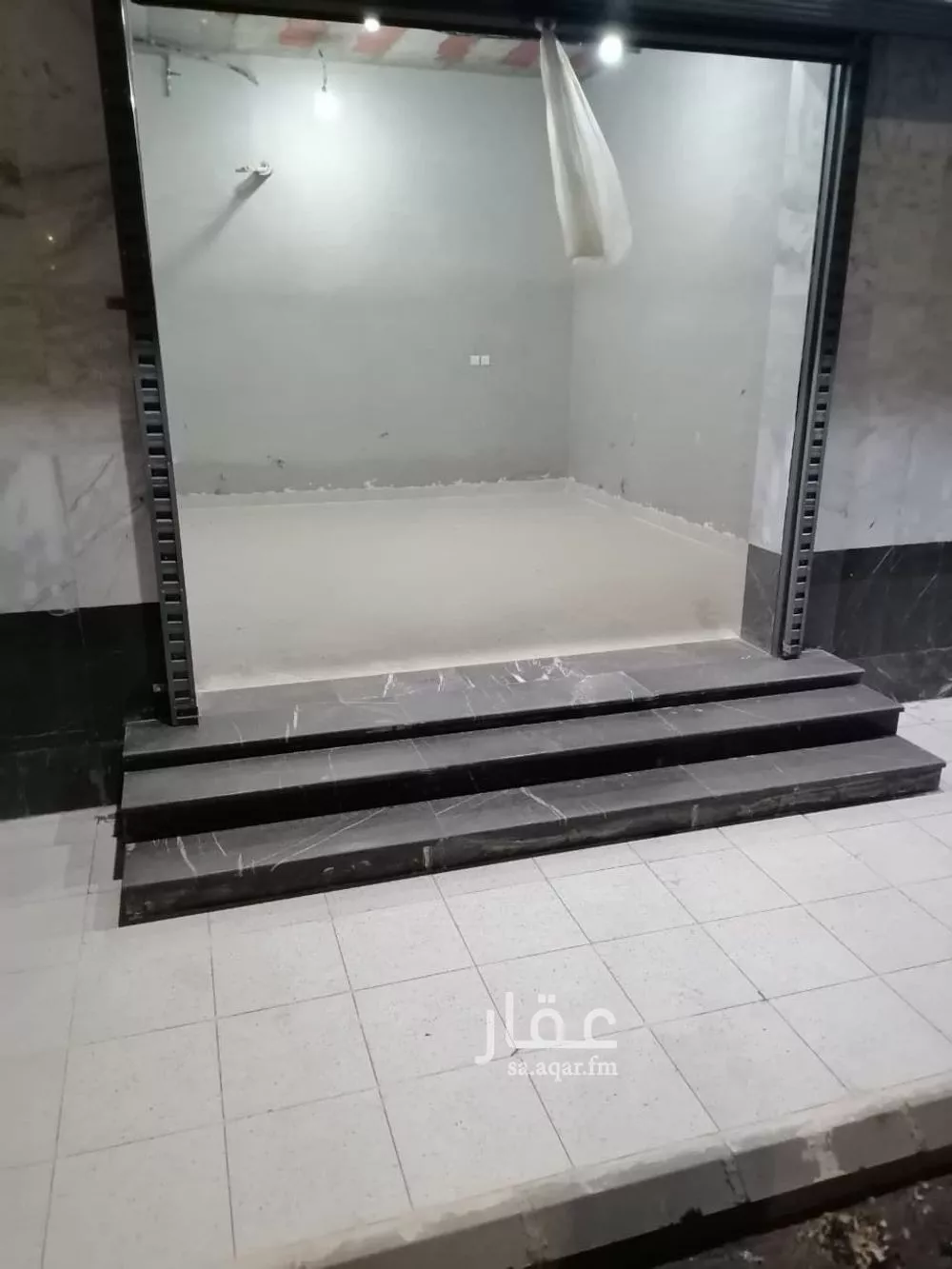 محل للإيجار في شارع عبدالله ابن ابي يحيى, حي الملك فهد, مدينة المدينه المنوره, منطقة المدينة المنورة 1 صورة