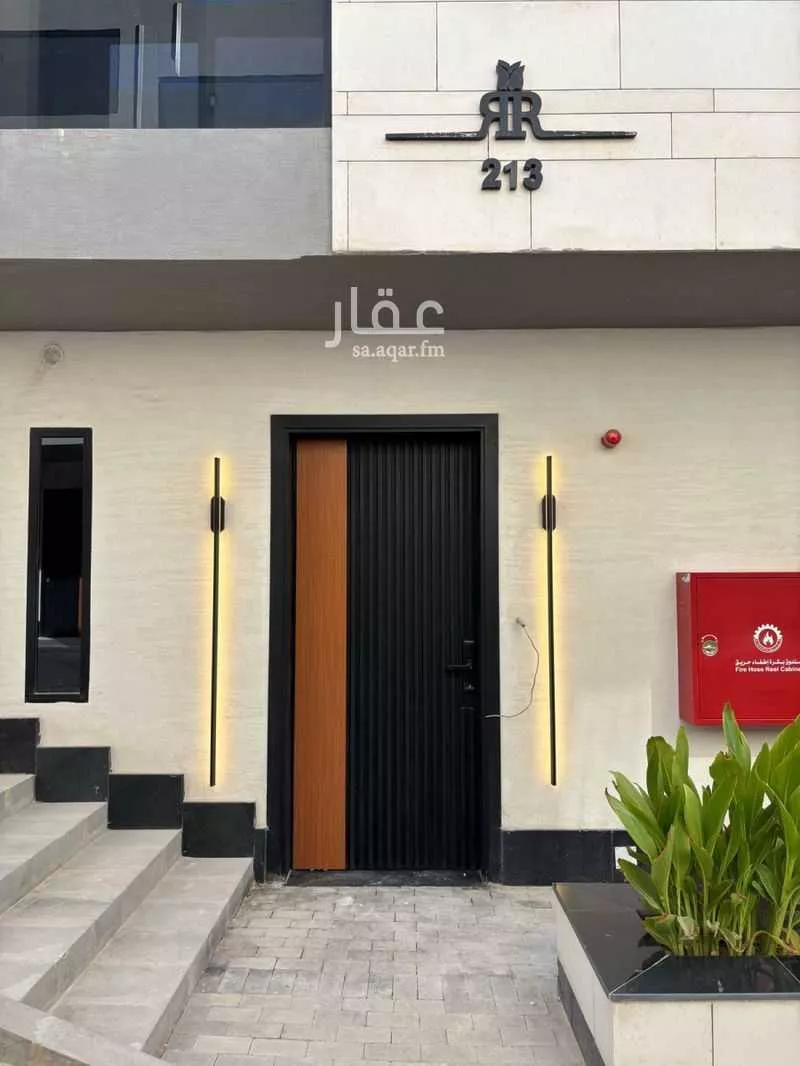 فيلا للإيجار في شارع علي بن أحمد العمري, حي العارض, مدينة الرياض, منطقة الرياض 1 صورة