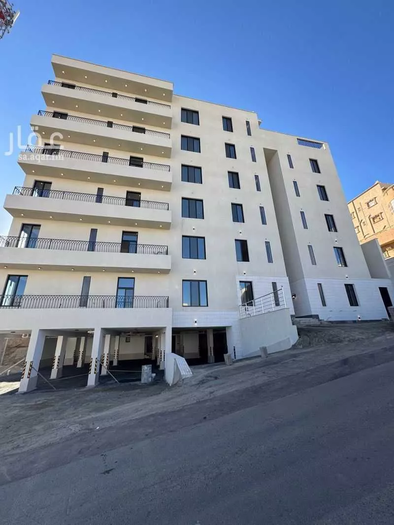 شقة للبيع في شارع محمد الاصبهاني, حي العرين, مدينة أبها, منطقة عسير 1 صورة