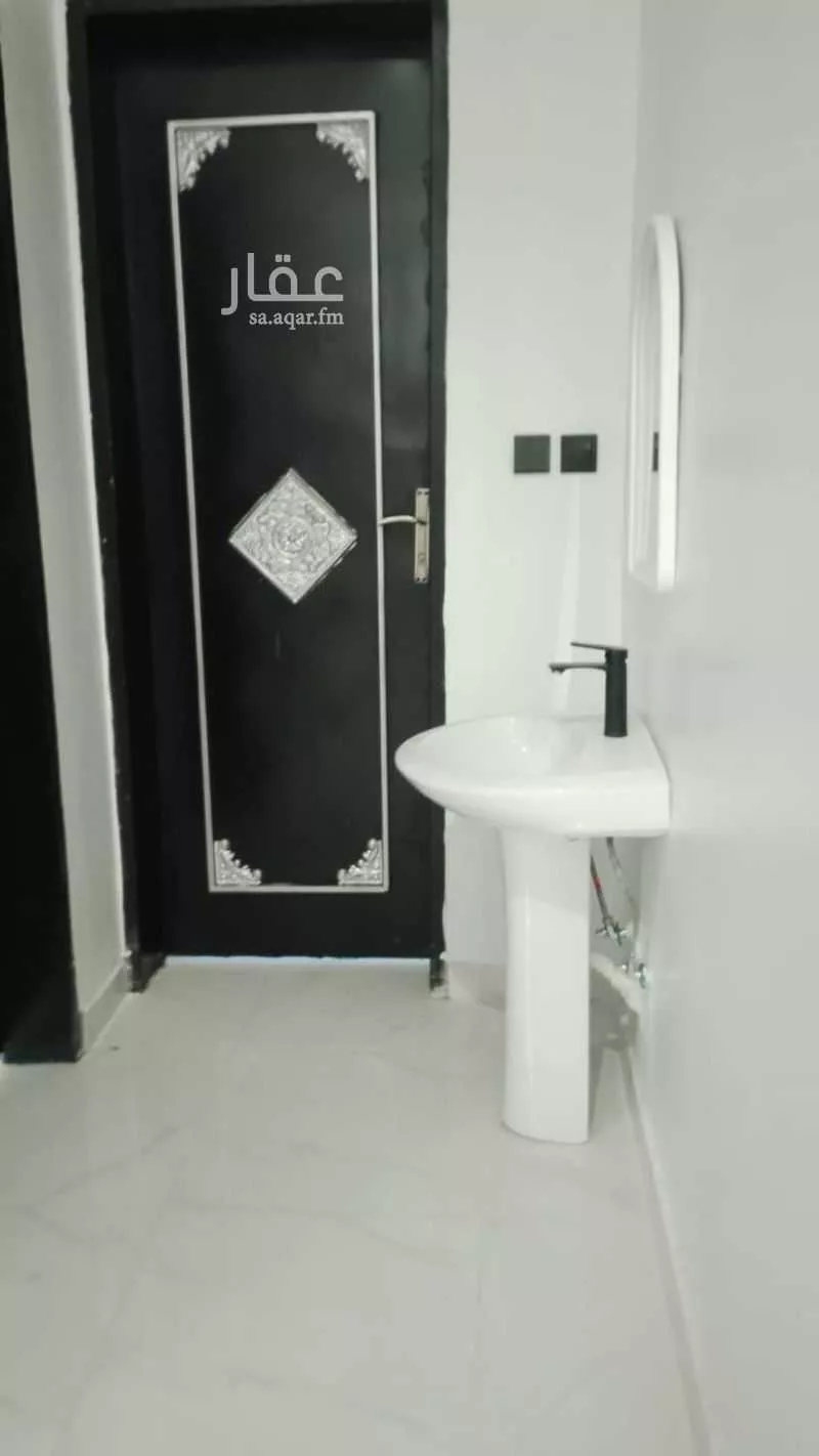 عمارة للإيجار في شارع جبل الضبيان, حي الرمال, مدينة الرياض, منطقة الرياض 1 صورة