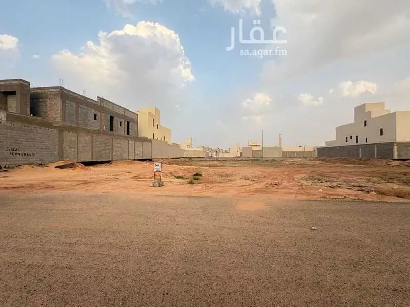 أرض للبيع في شارع عامر ابن يزيد الانصاري, حي الملك سلمان بن عبد العزيز, مدينة رياض الخبراء, منطقة القصيم 1 صورة