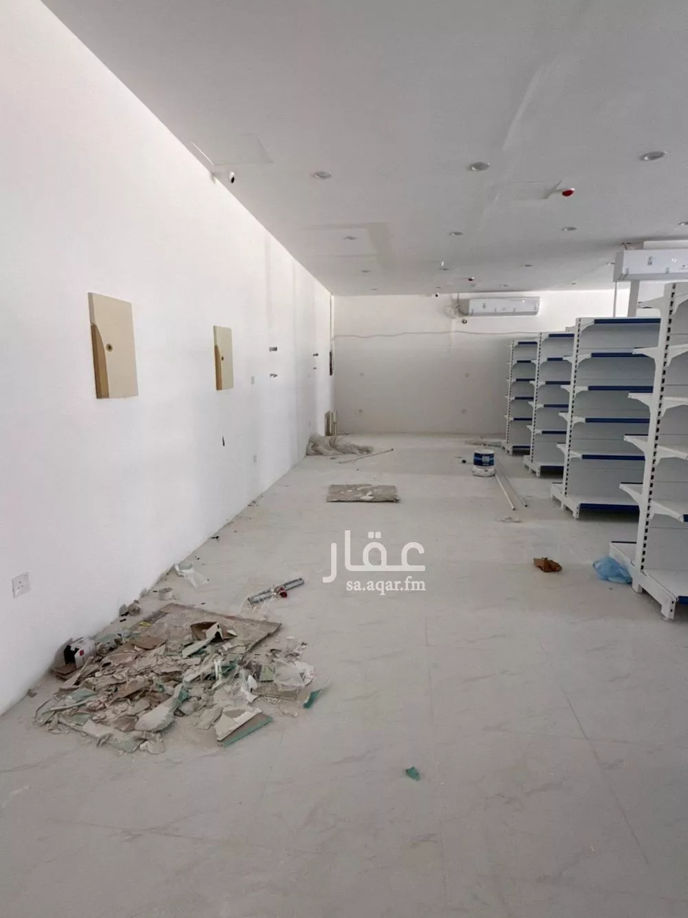 محل للإيجار في شارع محمد بن عجلان, حي الرمال, مدينة الرياض, منطقة الرياض 1 صورة