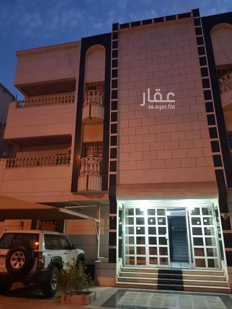 عمارة للبيع في شارع عفيف الدين الكوفي, حي الصفاء, مدينة جدة, منطقة مكة المكرمة 1 صورة