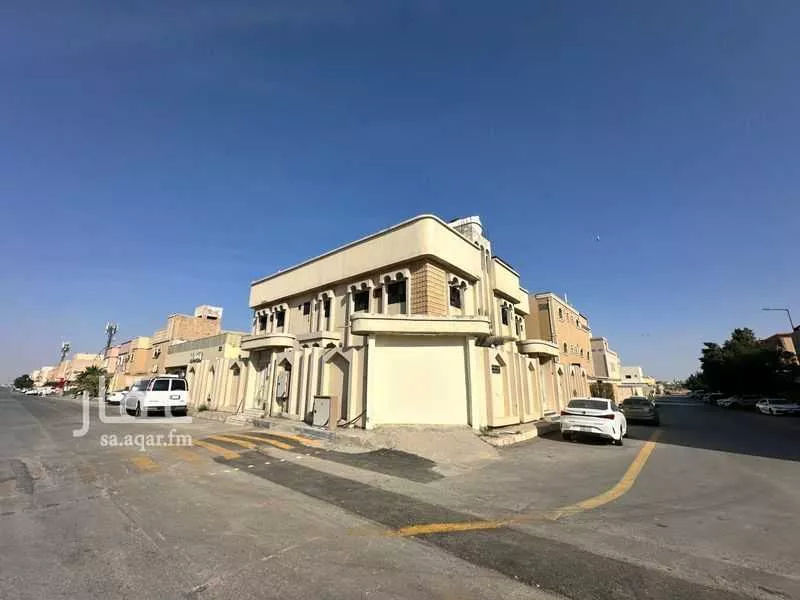 فيلا للإيجار في شارع عبدالله بن الزبير, حي العريجاء الغربي, مدينة الرياض, منطقة الرياض 1 صورة