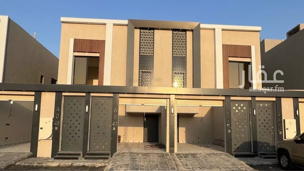 فيلا للبيع في شارع ممر42, حي عكاظ, مدينة الرياض, منطقة الرياض 1 صورة