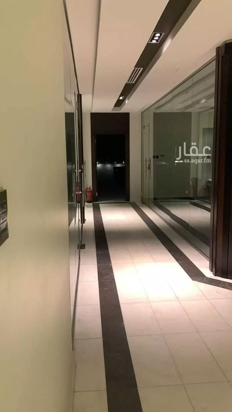 مكتب تجاري للإيجار في شارع الثمامه, حي الصحافة, مدينة الرياض, منطقة الرياض 1 صورة
