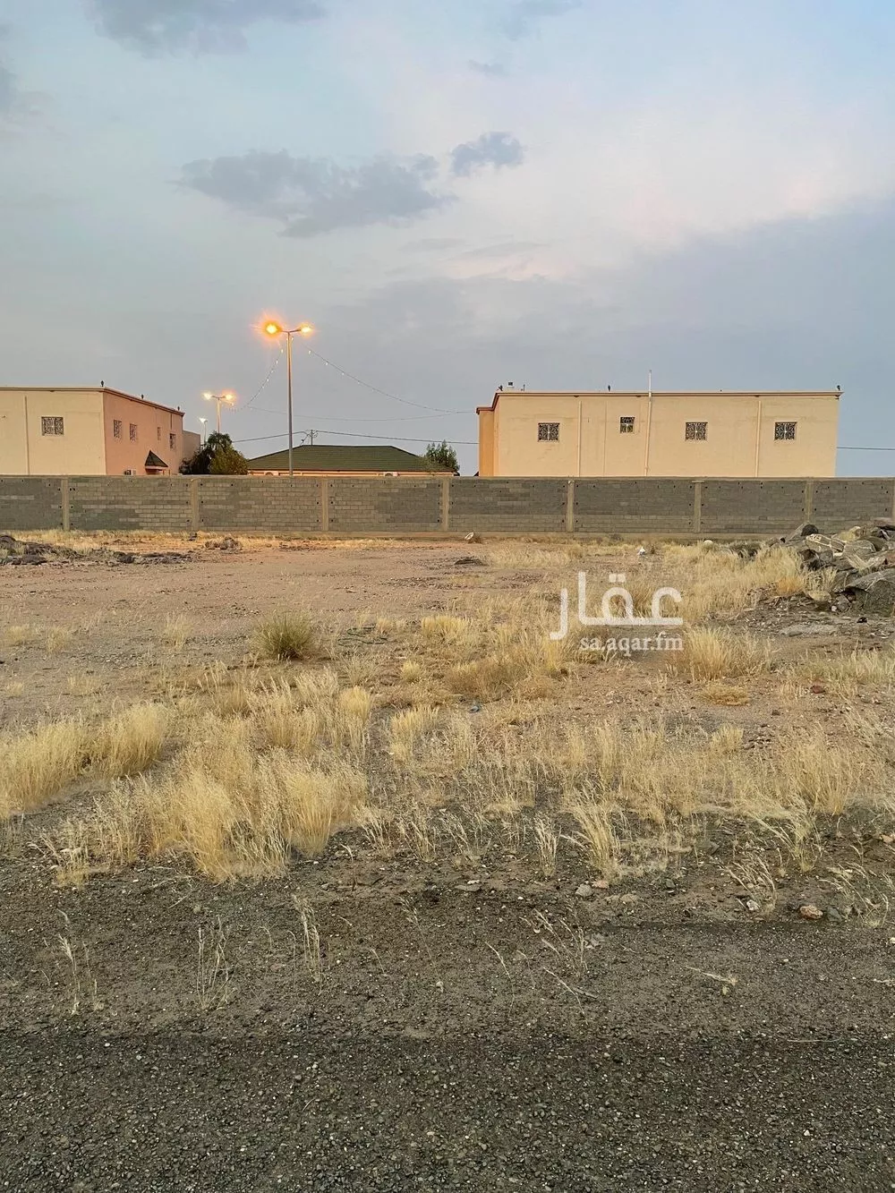 أرض للبيع في شارع حنظلة ابن الربيع ابن صيفي, حي النهضة, مدينة طريب, منطقة عسير 1 صورة
