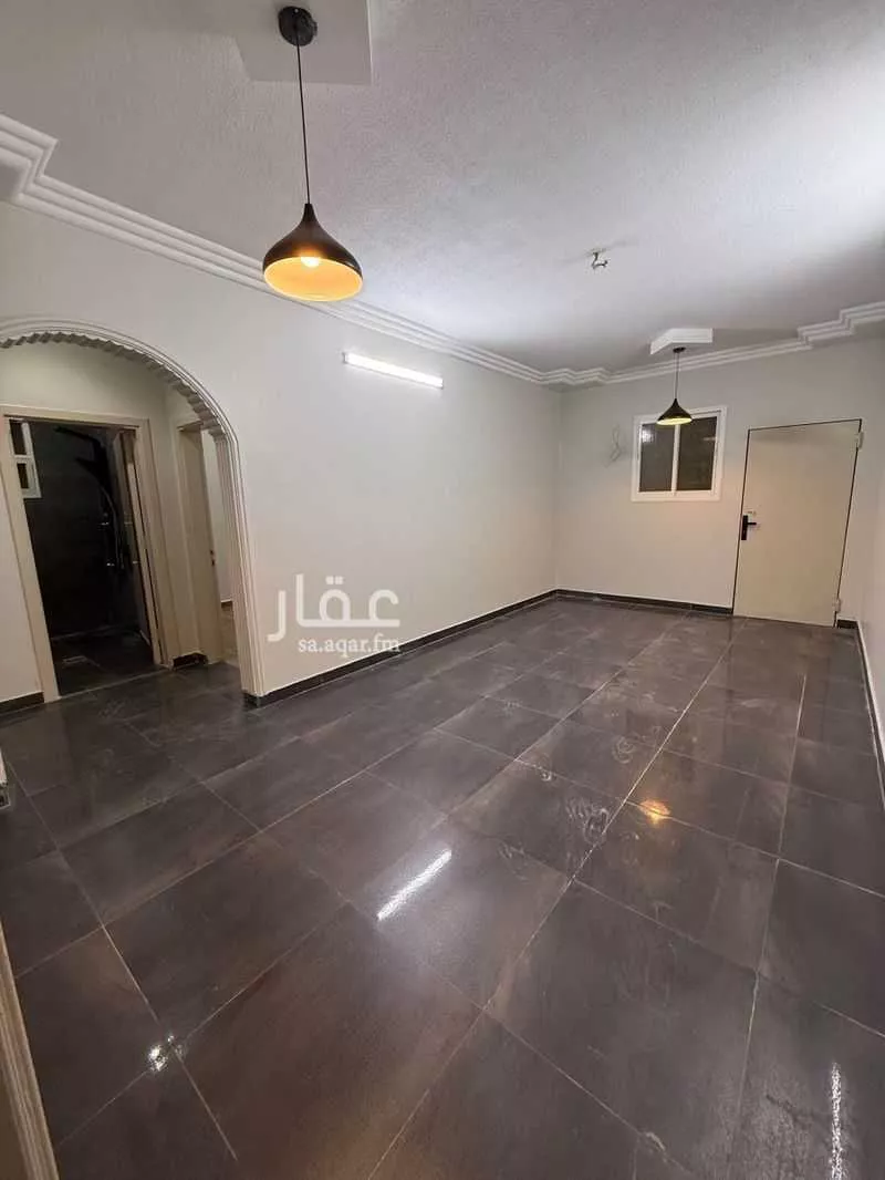 شقة للإيجار في شارع الشيخ صالح بن عبد العزيز بن عبد الرحمن ، حي السويدي الغربي ، الرياض ، منطقة الرياض 1 صورة