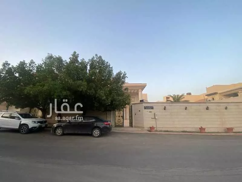 فيلا للبيع في شارع عمر بن بكر, حي مغرزات, مدينة الرياض, منطقة الرياض 1 صورة