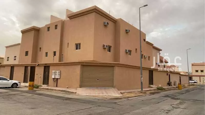 فيلا للبيع في شارع الحارث بن عبدالله البجلي, حي الهدا, مدينة المزاحميه, منطقة الرياض 1 صورة