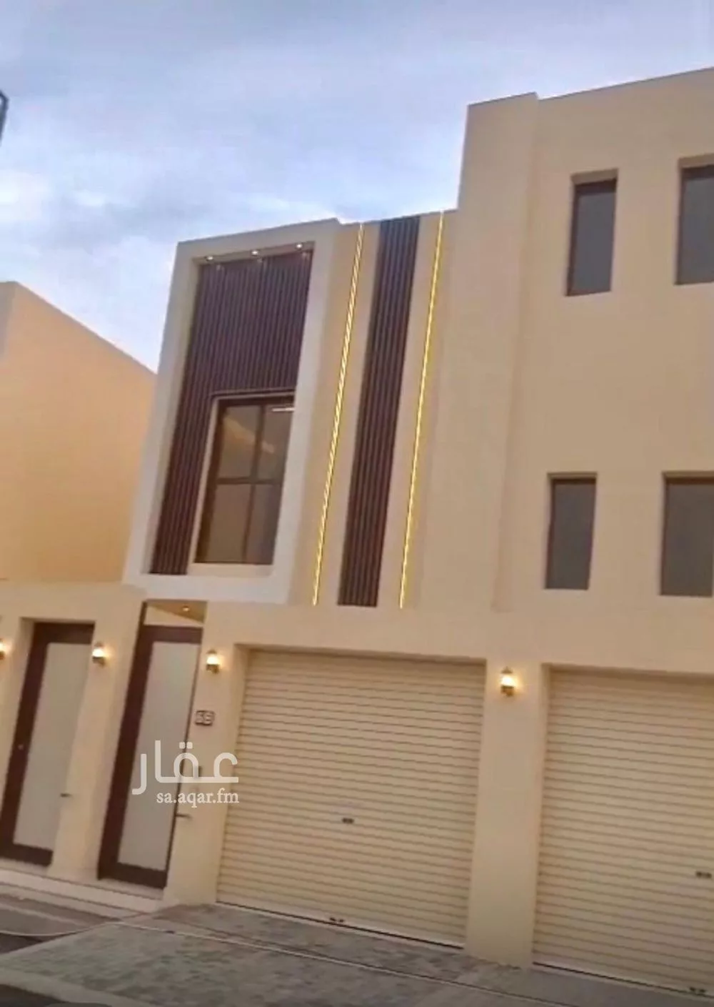 دور للبيع في شارع عكاظ , حي عكاظ, مدينة الرياض, منطقة الرياض 1 صورة