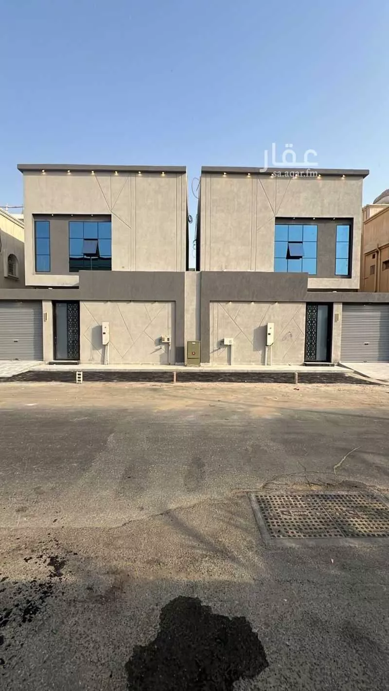 فيلا للبيع في شارع امرؤ القيس بن الفاخر, حي أحد, مدينة الدمام, المنطقة الشرقية 1 صورة