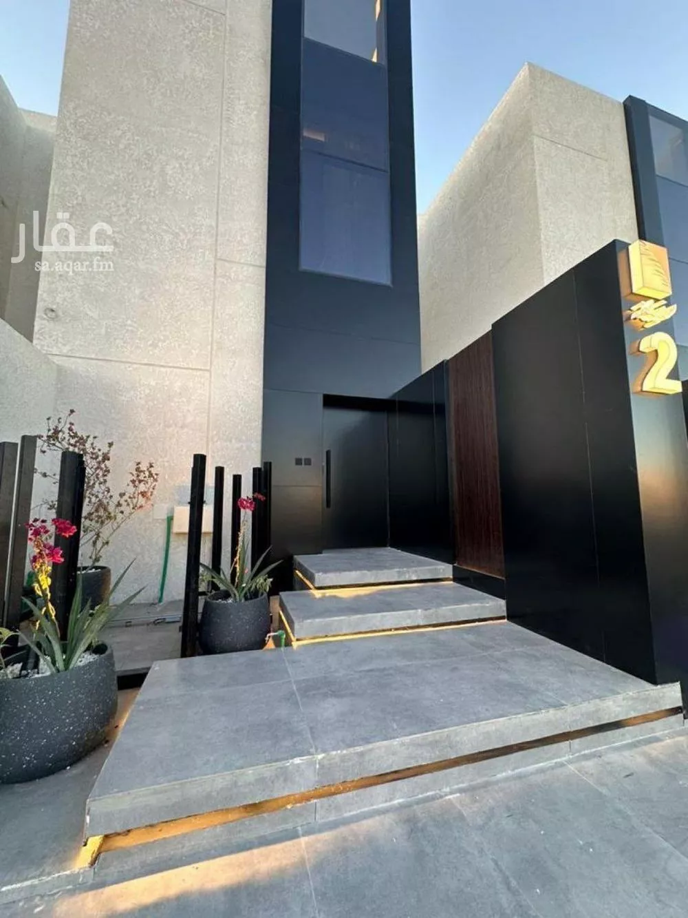 فيلا للبيع في شارع يحيى بن دينار البهراني, مدينة المدينه المنوره, منطقة المدينة المنورة 1 صورة