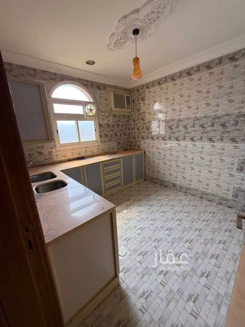 شقة للإيجار في شارع 4111011, حي العدالة, مدينة رجال المع, منطقة عسير 1 صورة