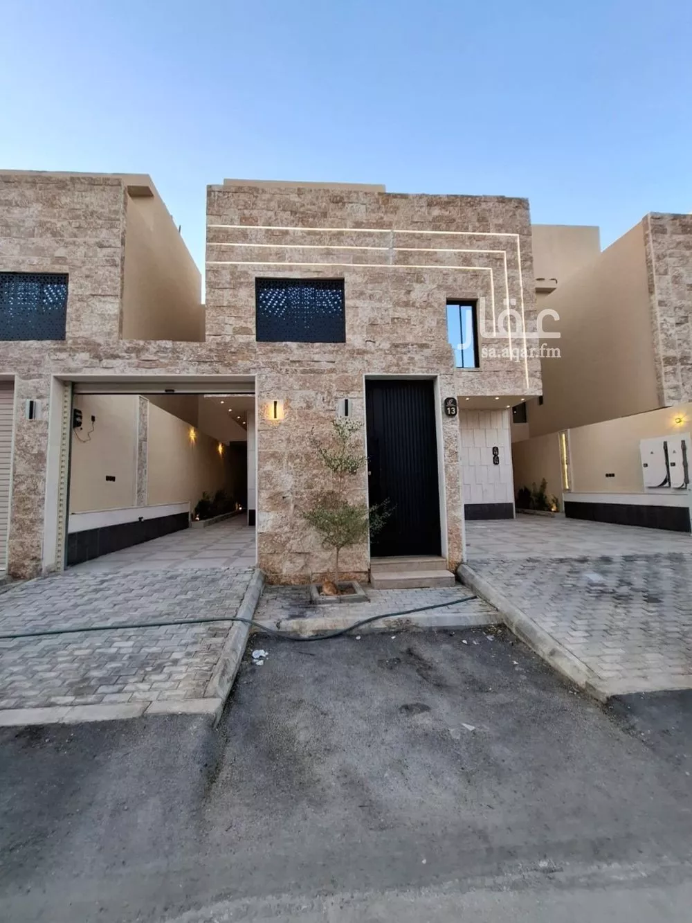 دور للبيع في شارع عمر بن حبيب, حي طويق, مدينة الرياض, منطقة الرياض 1 صورة