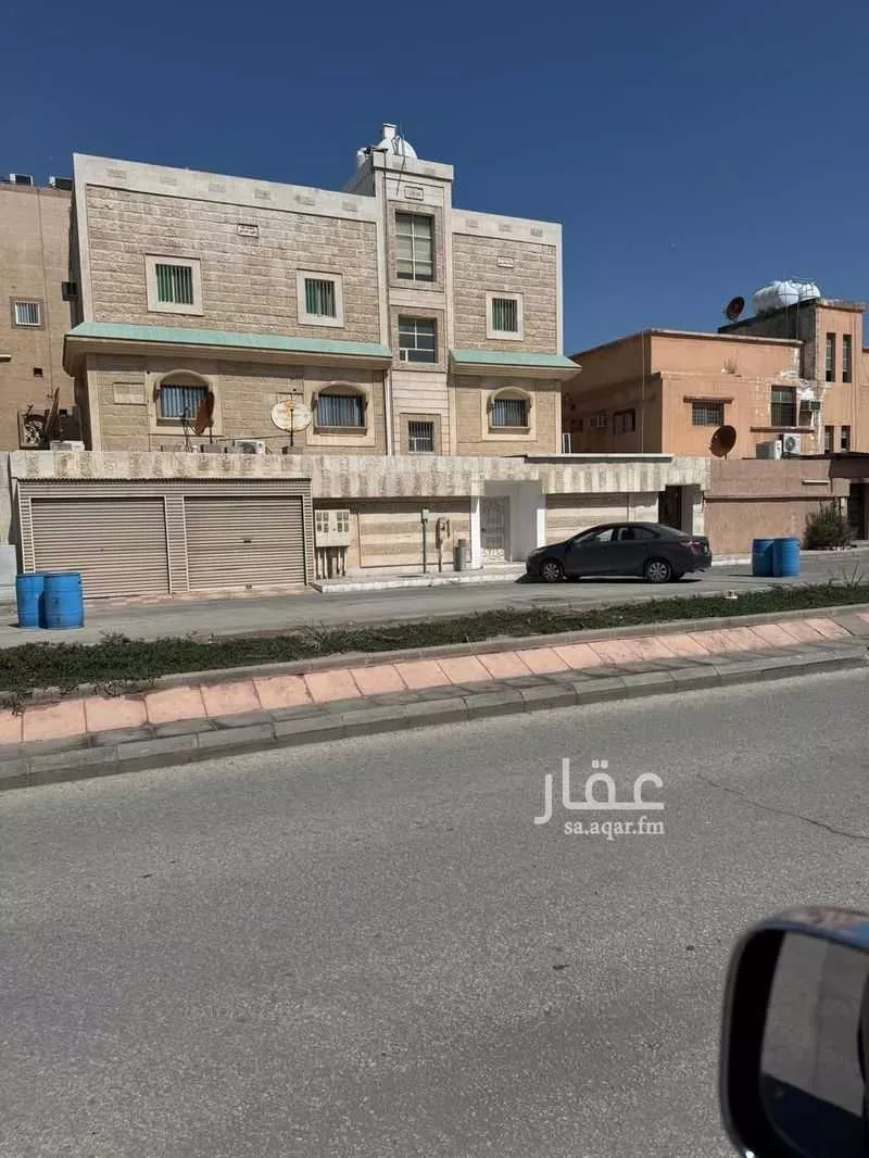 عمارة للبيع في شارع الخليل بن احمد, حي الخامسة, مدينة القطيف, المنطقة الشرقية 1 صورة