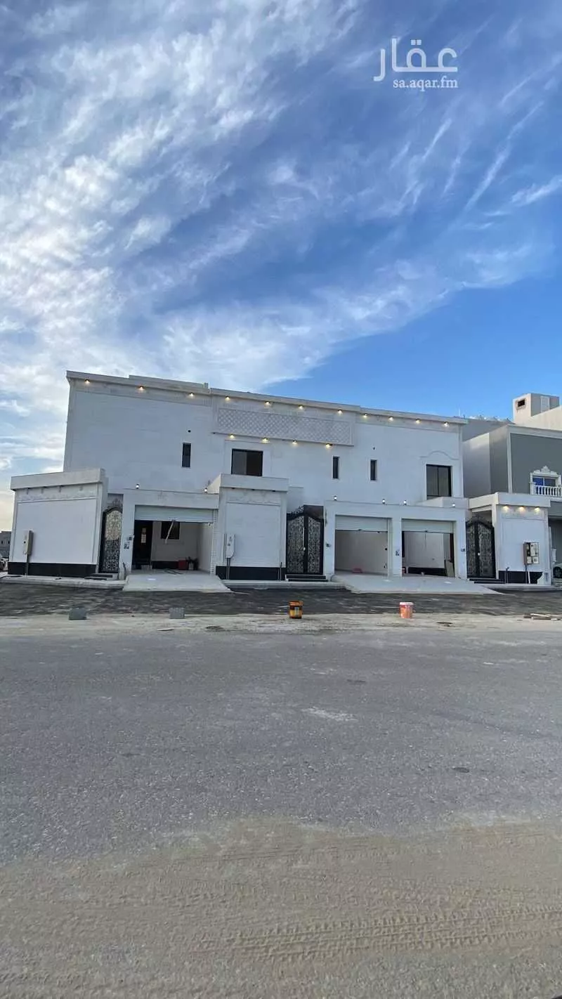 فيلا للبيع في شارع اشبيليه 4 الفرعي, حي قرطبة, مدينة الجبيل, المنطقة الشرقية 1 صورة