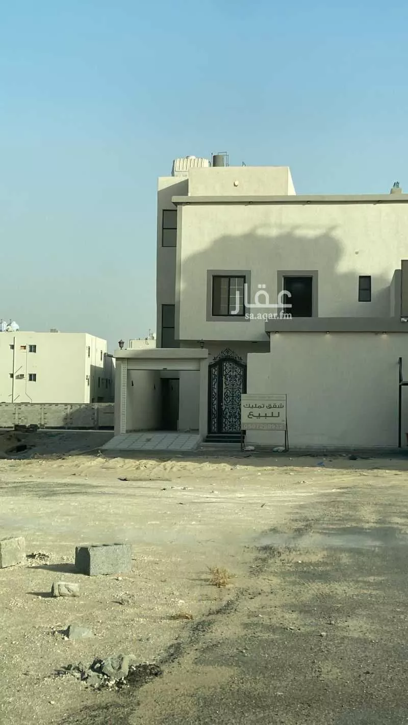 فيلا للبيع في شارع العزيزية 38, حي العزيزية, مدينة الجبيل, المنطقة الشرقية 1 صورة