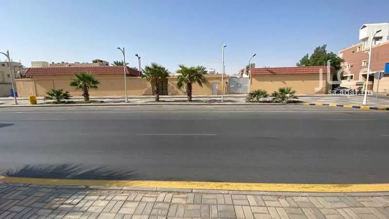 أرض للإيجار في شارع النماص, حي العزيزية, مدينة الرياض, منطقة الرياض 1 صورة