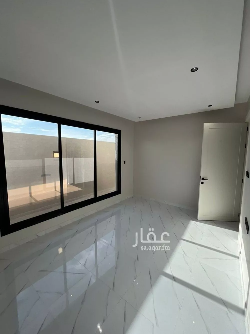فيلا للإيجار في شارع بدرالدين المرجاني, حي الرمال, مدينة الرياض, منطقة الرياض 1 صورة
