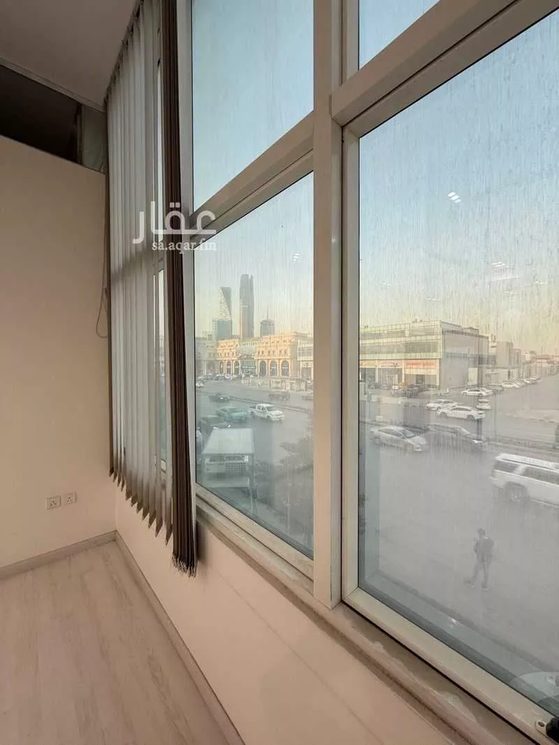 مكتب تجاري للإيجار في شارع التخصصي, حي النخيل, مدينة الرياض, منطقة الرياض 1 صورة