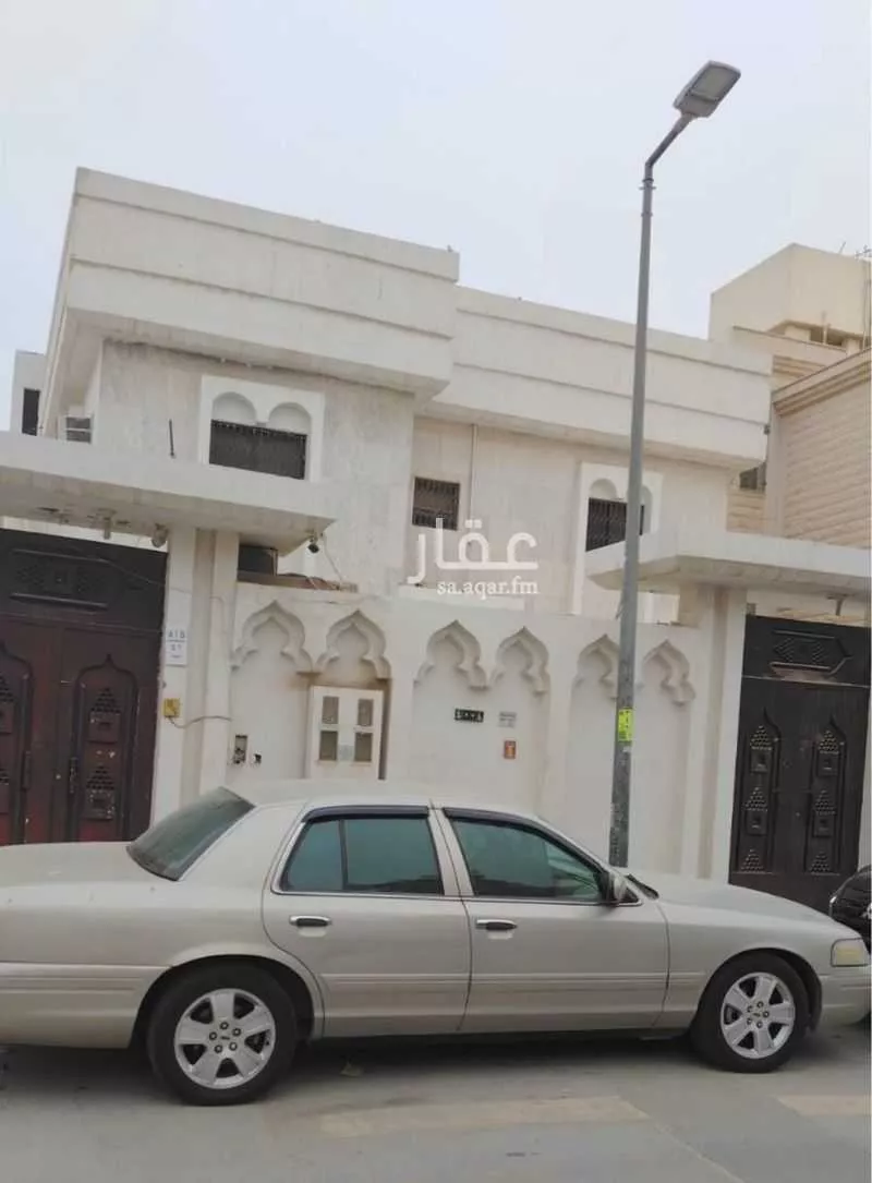 فيلا للبيع في شارع سعد الثقفي, حي أم الحمام الغربي, مدينة الرياض, منطقة الرياض 1 صورة