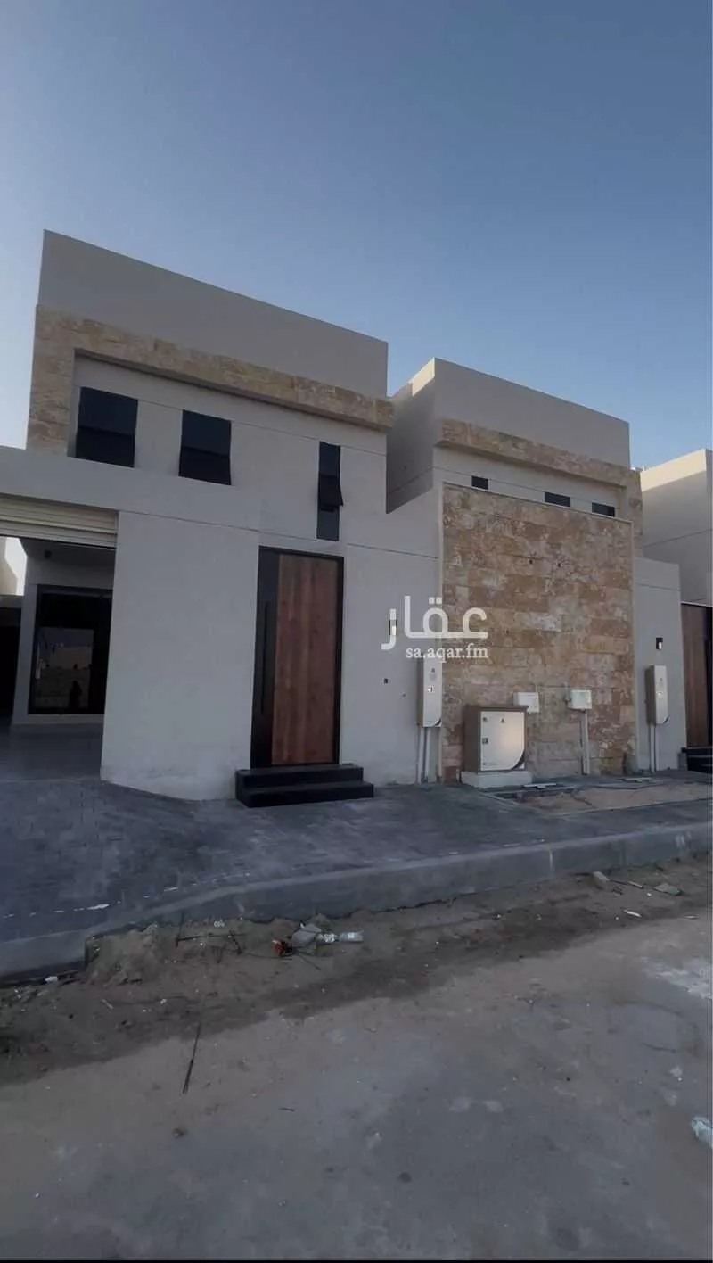فيلا للبيع في شارع التضامن, حي العقيق, مدينة الخبر, المنطقة الشرقية 1 صورة