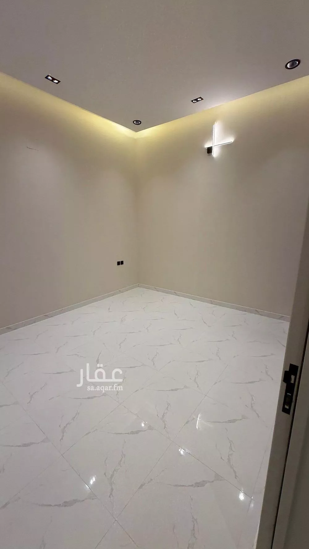 دور للبيع في شارع يزيد بن ابي سفيان, حي نوارة, مدينة المزاحمية, منطقة الرياض 1 صورة